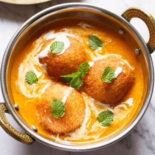 Traditional Indian curry with rice